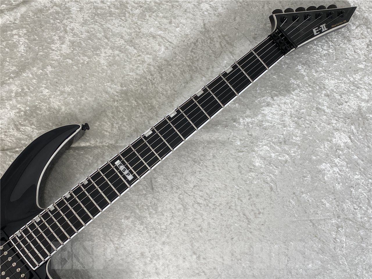 【即納可能】E-II(イーツー) HORIZON-III FR / See Thru Black Sunburst お茶の水駅前店(東京)
