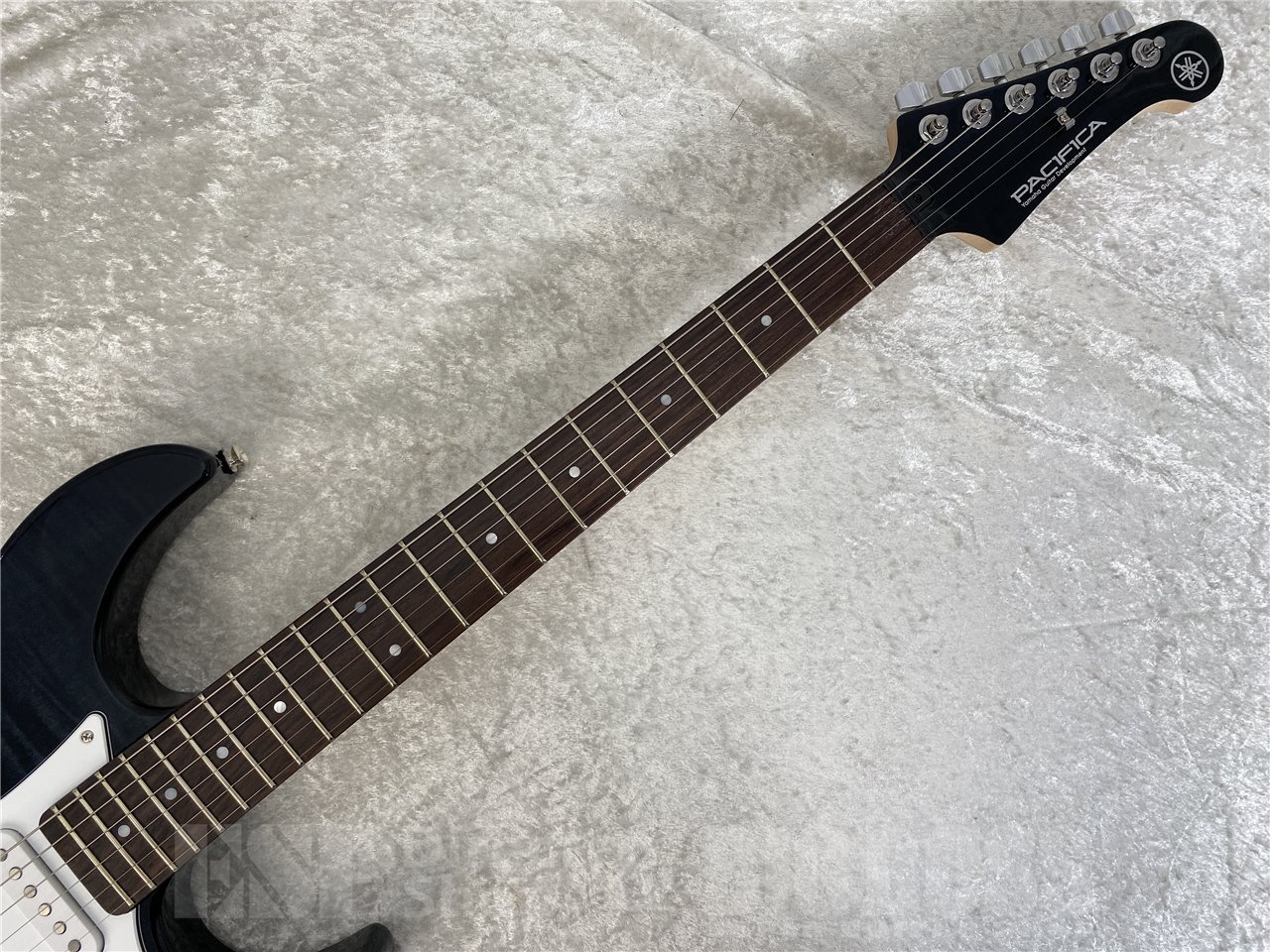 【即納可能】YAMAHA(ヤマハ) PACIFICA212VFM (TBL/Translucent Black) お茶の水駅前店(東京)