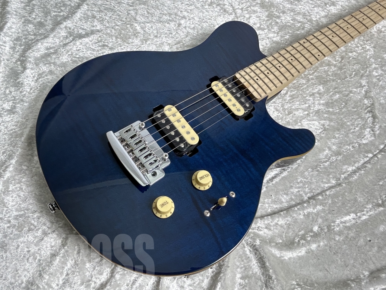 【即納可能】Sterling by MUSIC MAN(スターリンバイミュージックマン) AXIS FLAME MAPLE AX3FM / Neptune Blue お茶の水駅前店(東京)