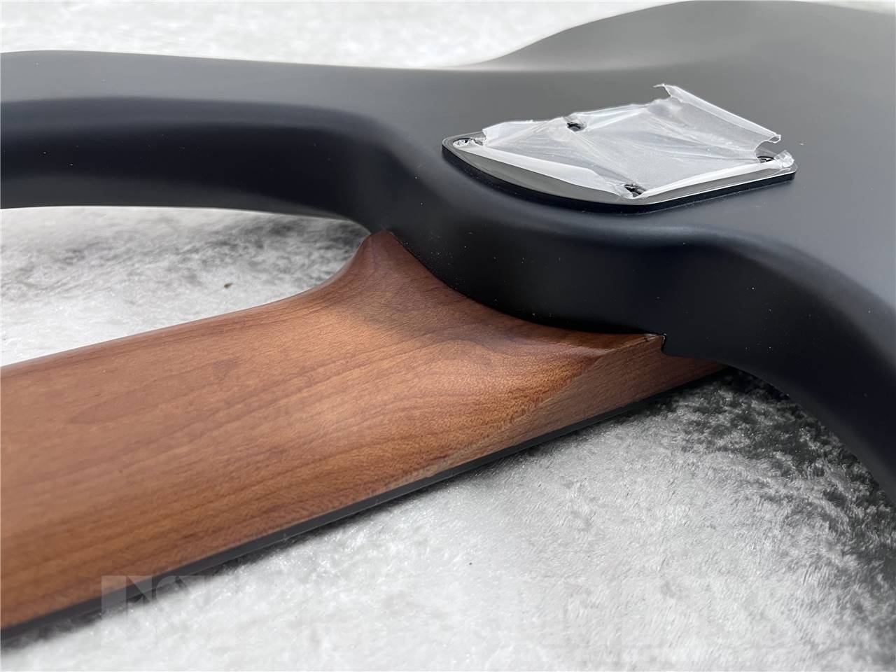 【即納可能】Sterling by MUSICMAN(スターリン)  BONGO5-SBK-R2 (Stealth Black) お茶の水駅前店・別館