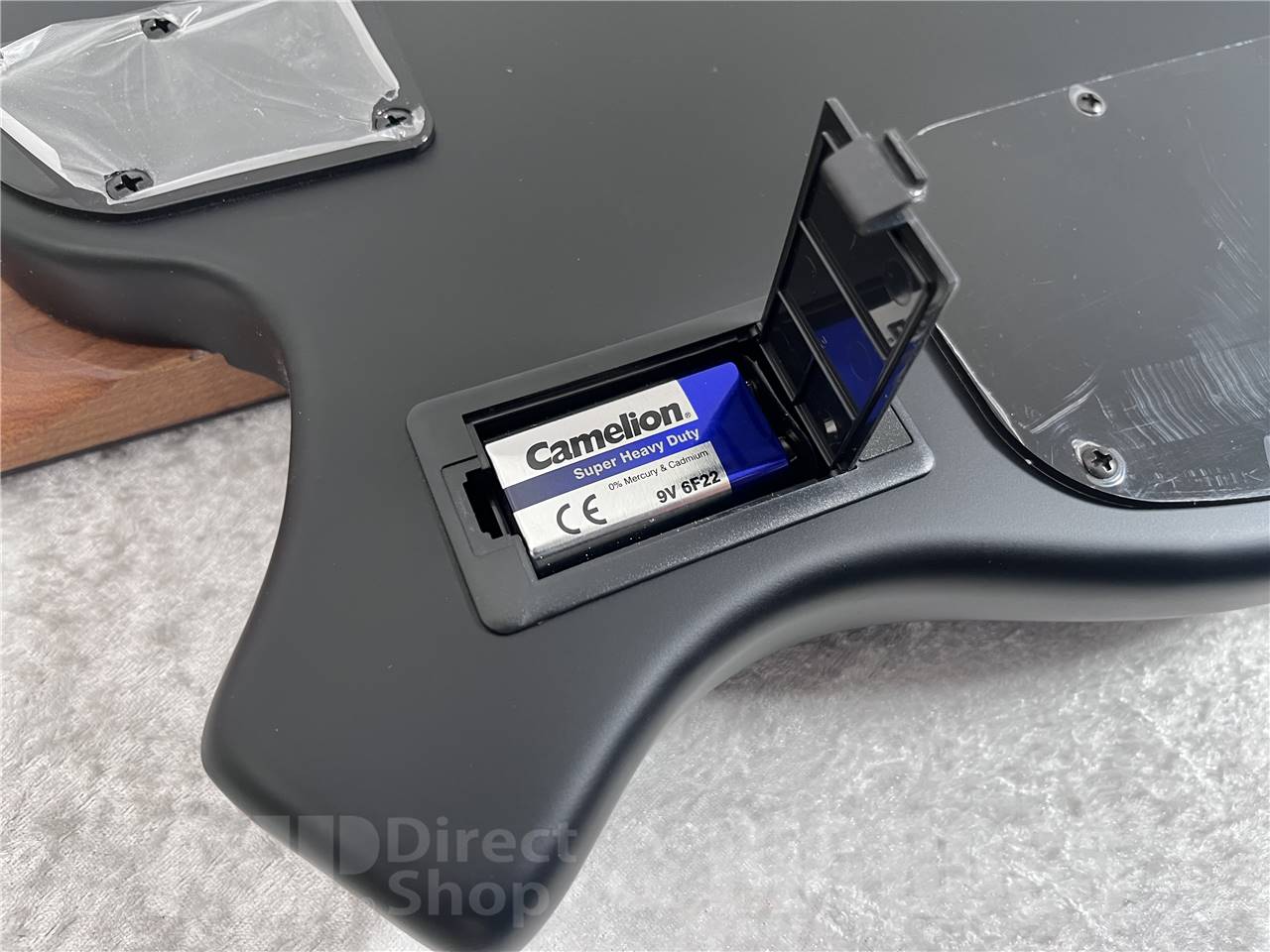 【即納可能】Sterling by MUSICMAN(スターリン)  BONGO5-SBK-R2 (Stealth Black) お茶の水駅前店・別館