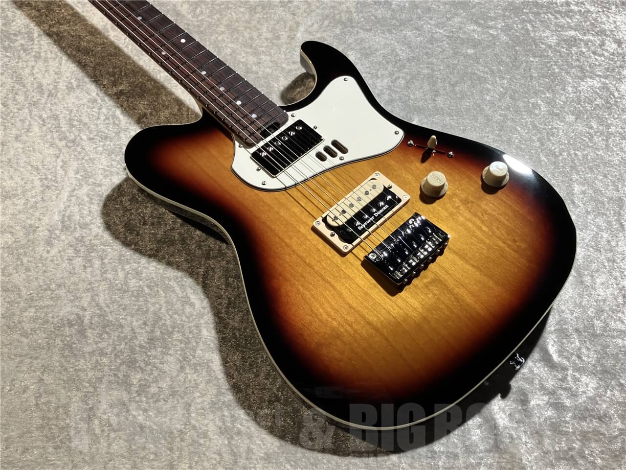 【即納可能】ESP(イ―エスピー) THROBBER-STD (3 Tone Sunburst) 札幌店