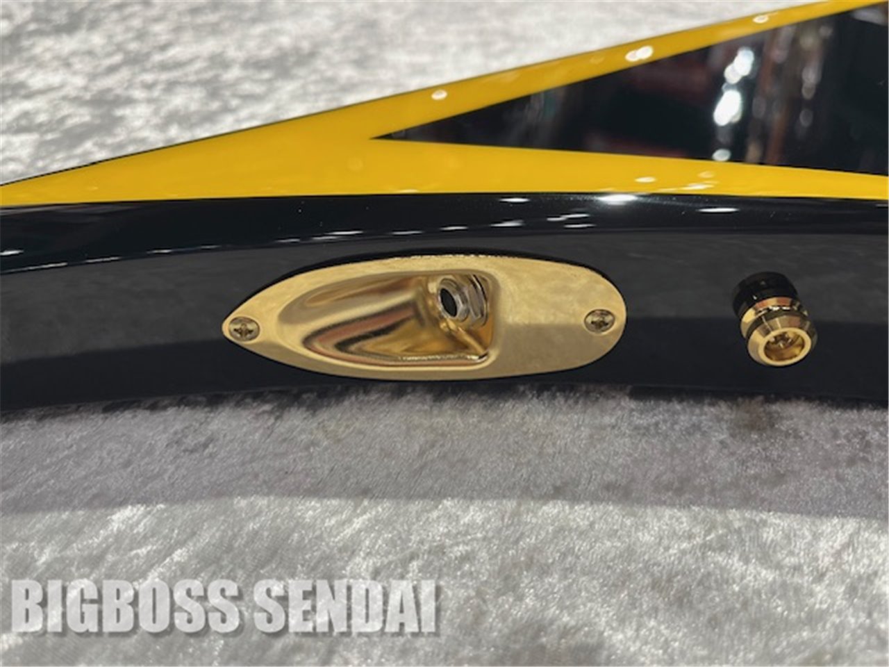 【即納可能】EDWARDS(エドワーズ)E-ALEXI ARROW HEAD Alexi Laiho Model / Black with Yellow Stripe 仙台店