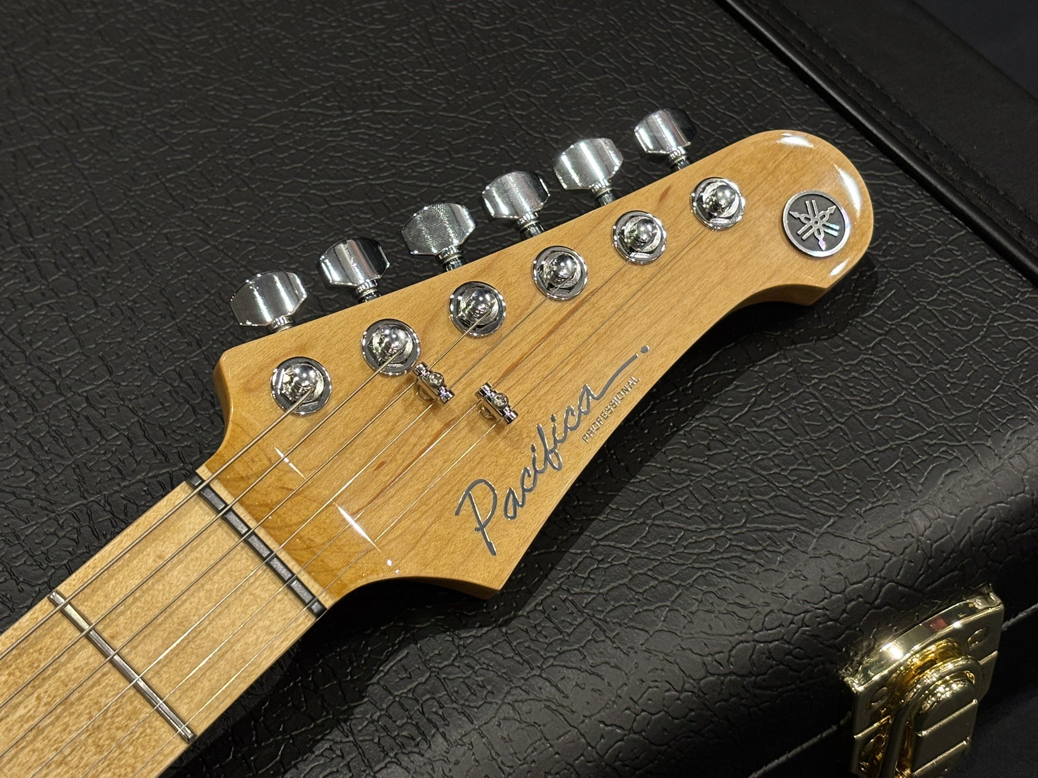 【即納可能】YAMAHA(ヤマハ)PACIFICA PROFESSIONAL PACP12 / Black Mtallic 京都店