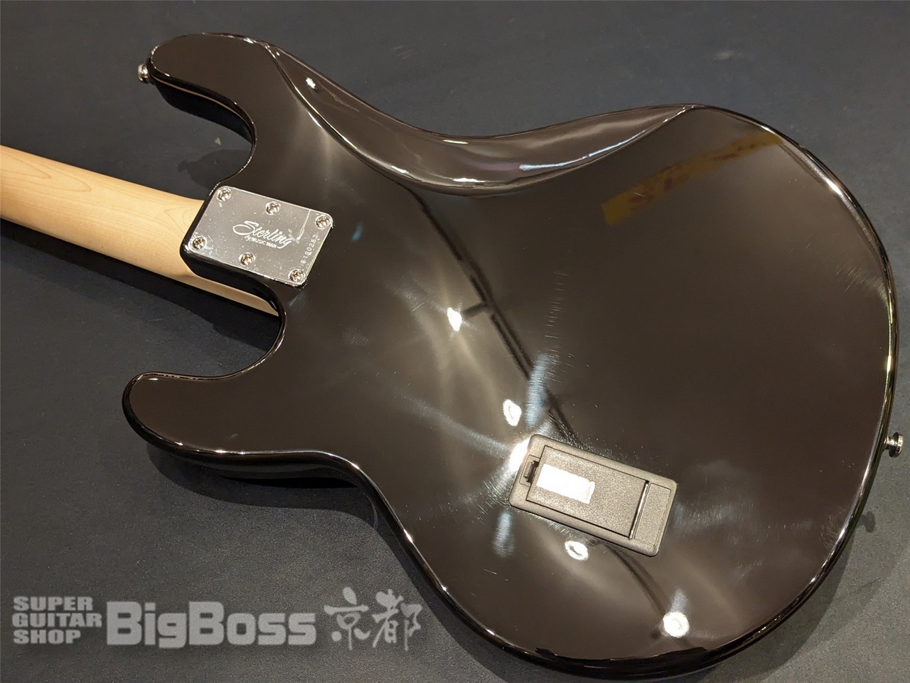 【即納可能】Sterling by MUSIC MAN(スターリンバイミュージックマン) SUB STINGRAY RAY4 / Black 京都店