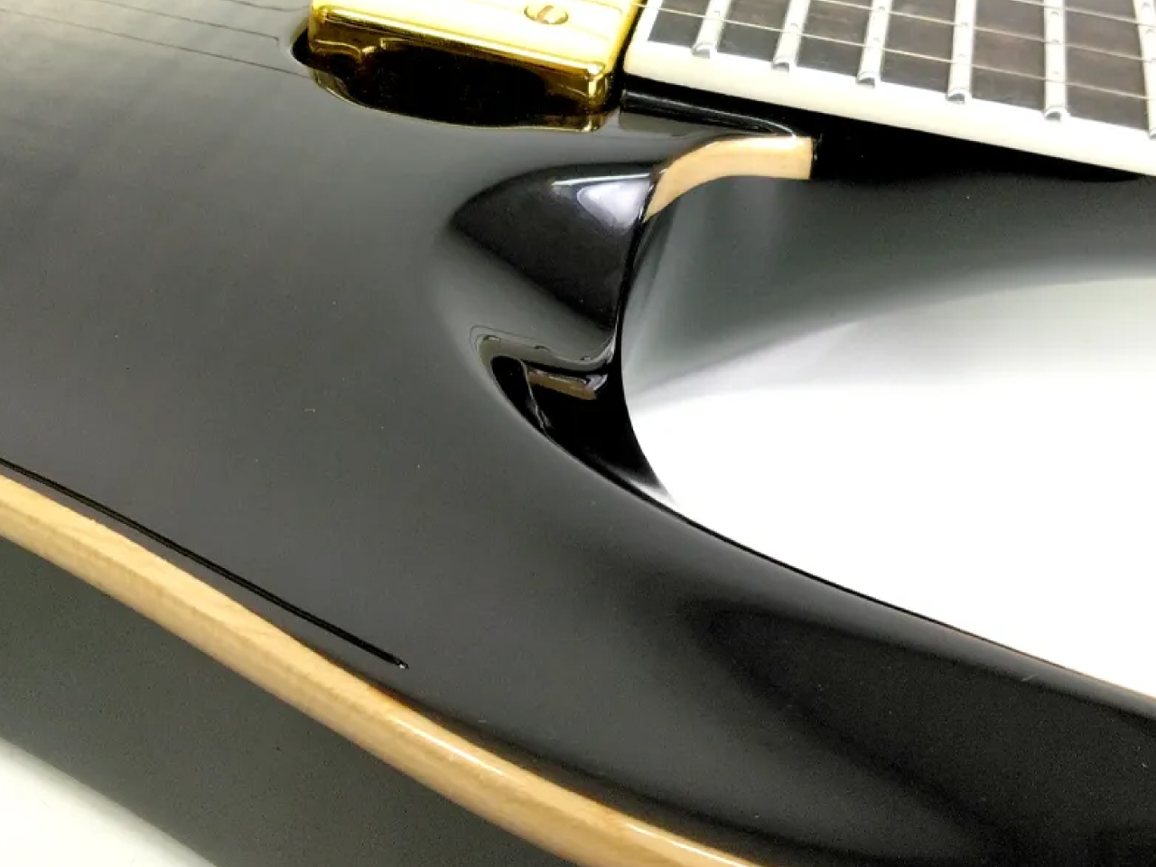 【お取寄せ商品】EDWARDS(エドワーズ) E-HORIZON-CTM 50TH (Black Aqua Burst C / Blue Pearl Back)