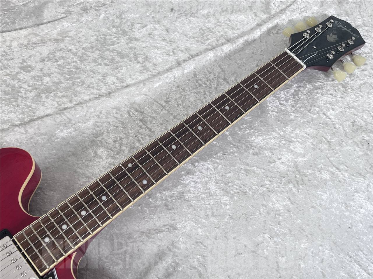 【即納可能】Epiphone ( エピフォン )ES-335/Cherry (セミアコギター) お茶の水駅前店・別館