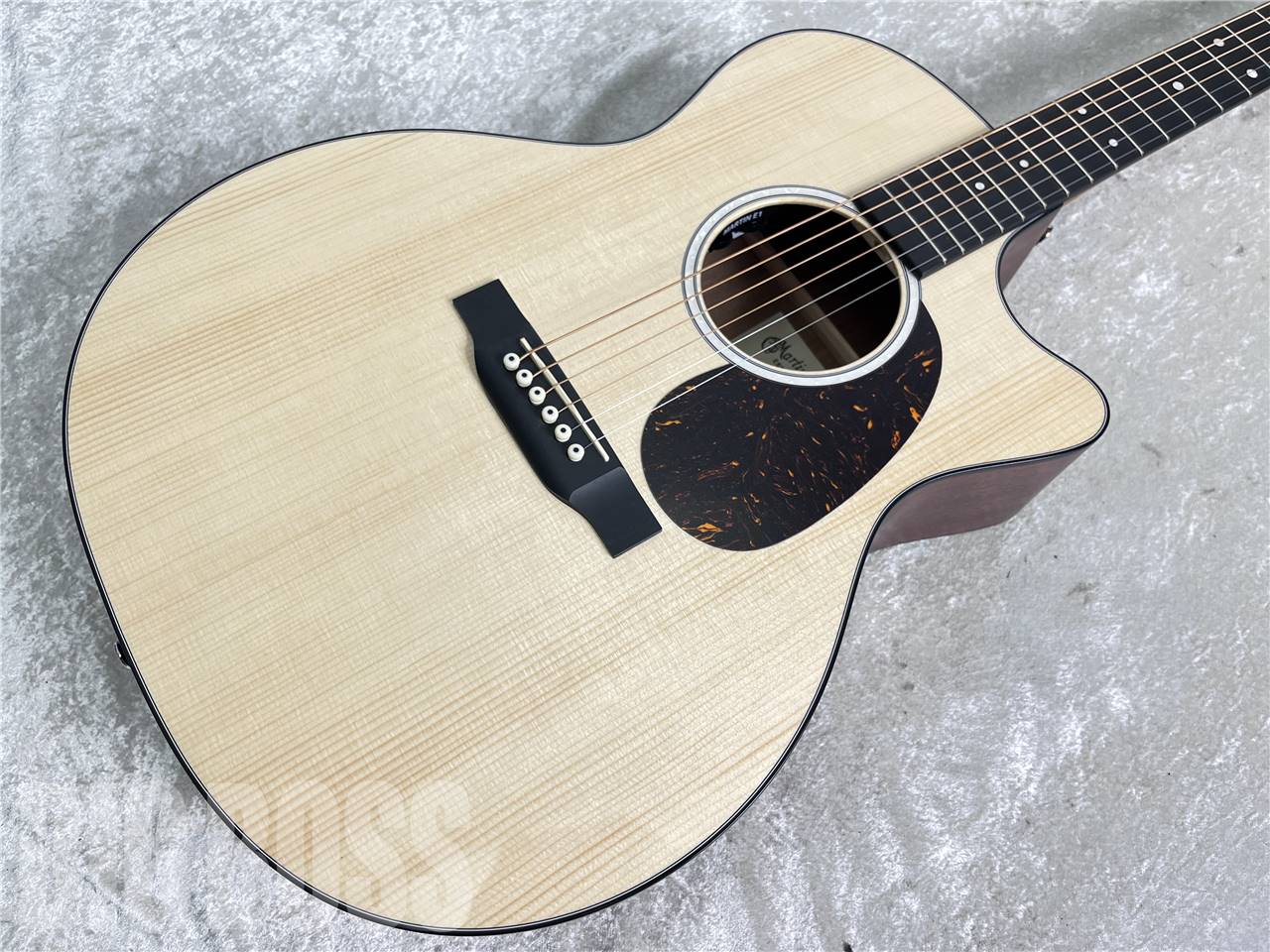 【即納可能】Martin(マーティン) GPC-11E (エレクトリック・アコースティックギター) お茶の水駅前店・別館
