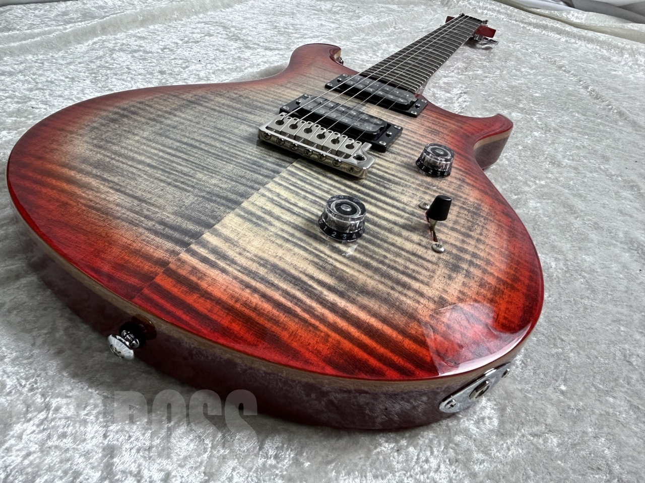 【即納可能】Paul Reed Smith(ポールリードスミス/PRS) SE Custom 24 Charcoal Cherry Burst お茶の水駅前店(東京)