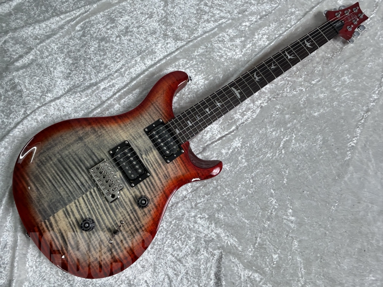 【即納可能】Paul Reed Smith(ポールリードスミス/PRS) SE Custom 24 Charcoal Cherry Burst お茶の水駅前店(東京)