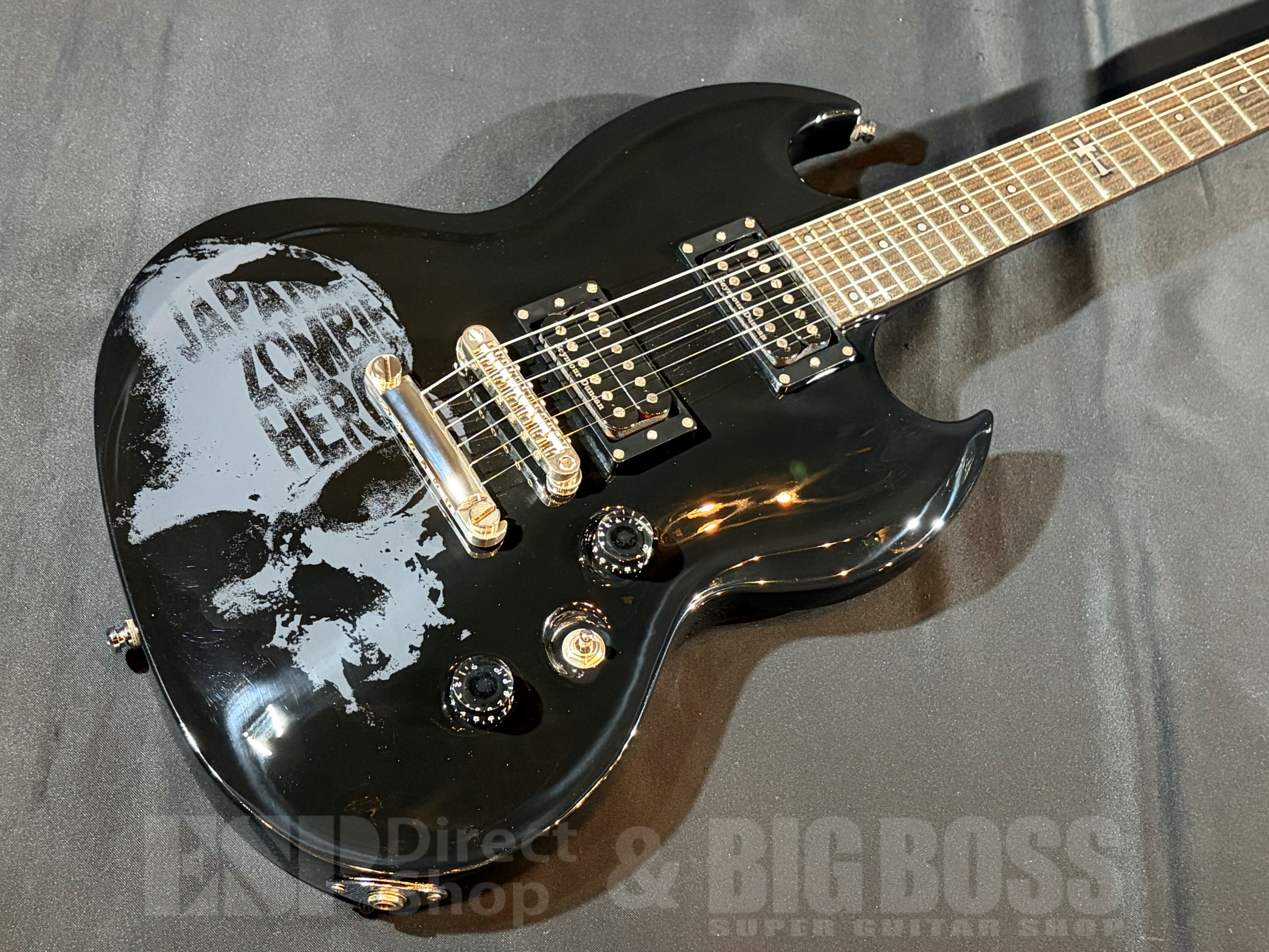 【即納可能】EDWARDS(エドワーズ) E-KV (DIR EN GREY 薫モデル) 大阪店