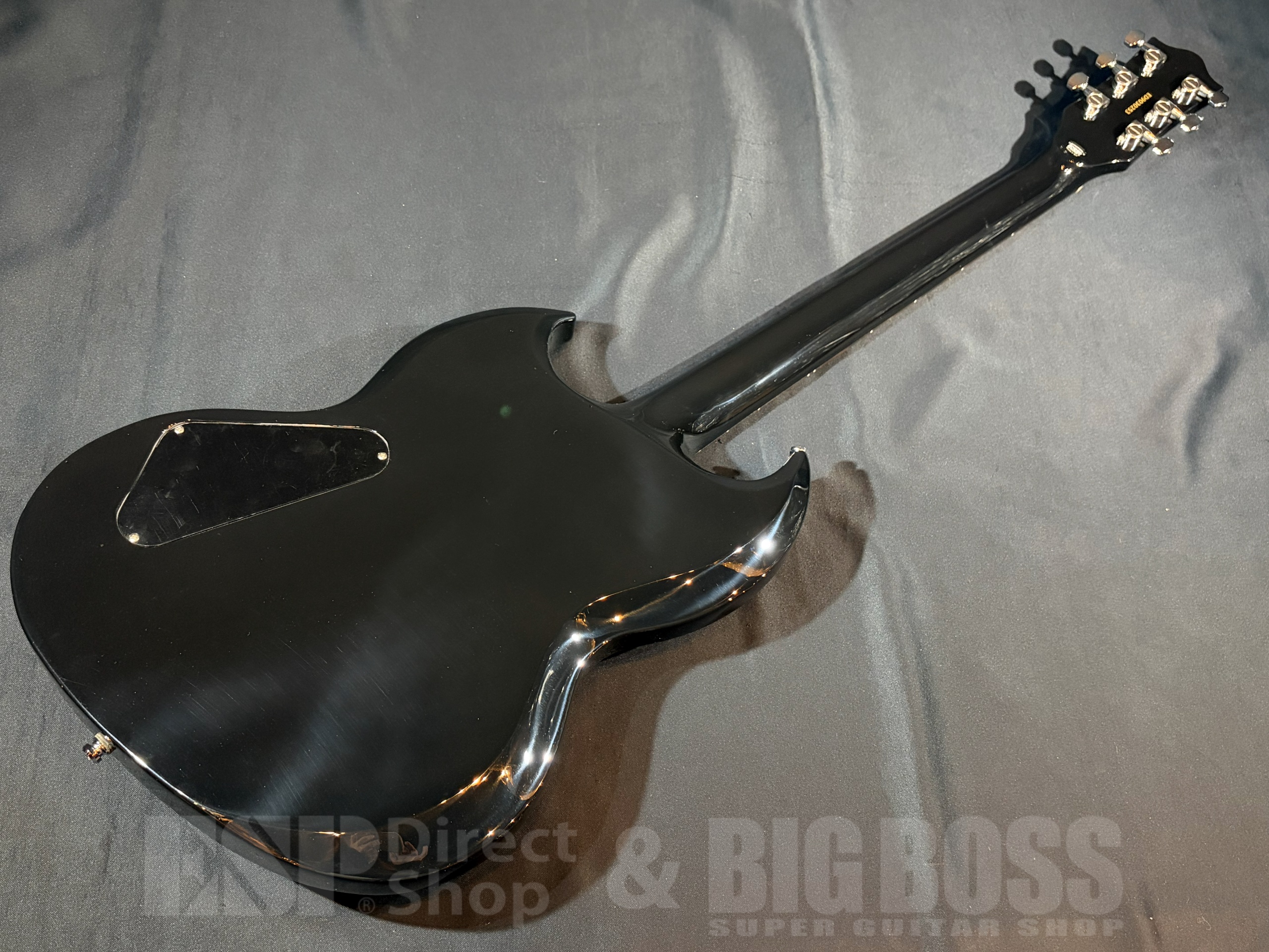 【即納可能】EDWARDS(エドワーズ) E-KV (DIR EN GREY 薫モデル) 大阪店