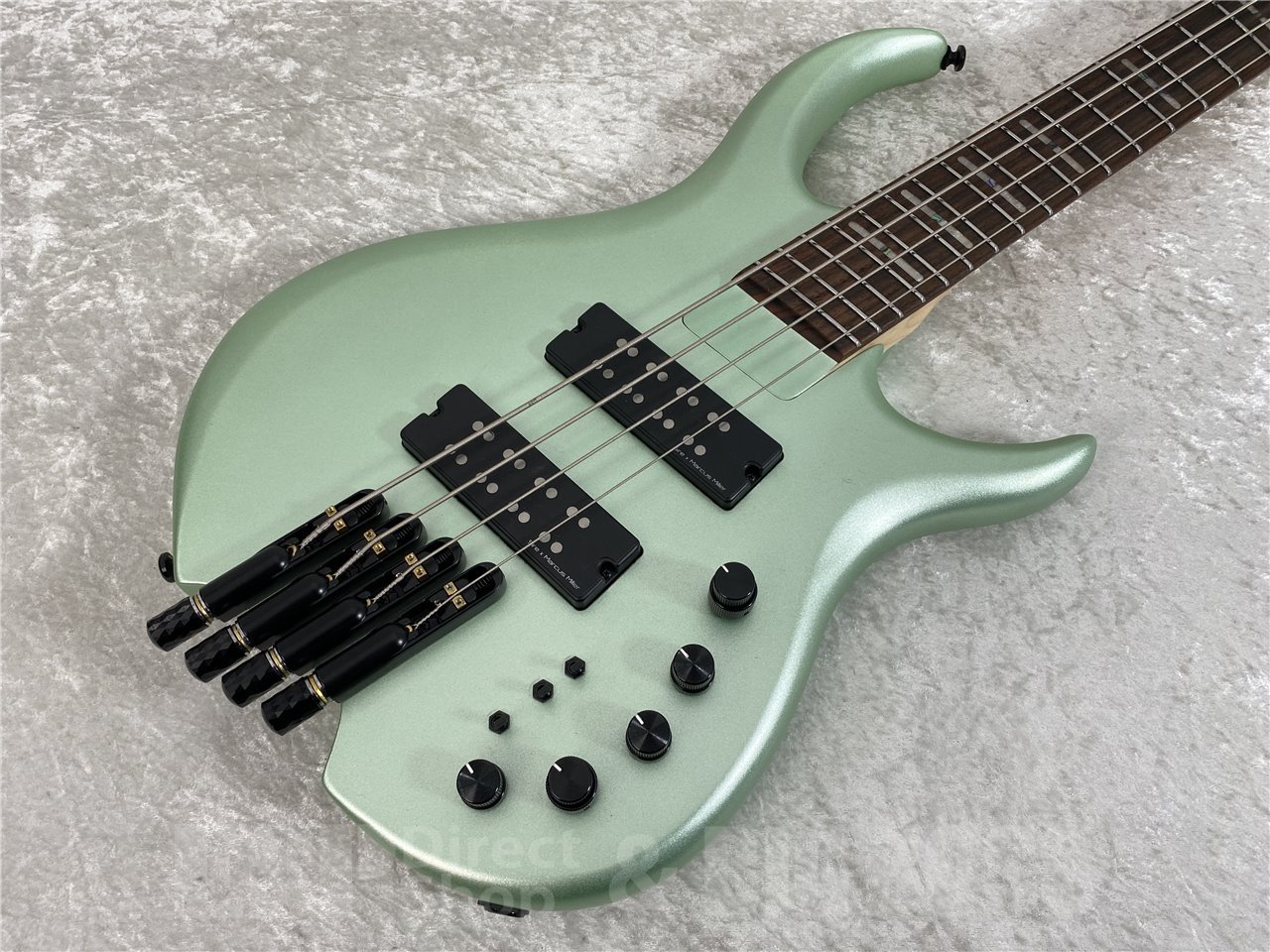 【即納可能】Sire(サイアー) Marcus Miller M6 4-String Headless (Surf Green Metallic Satin) お茶の水駅前店(東京)
