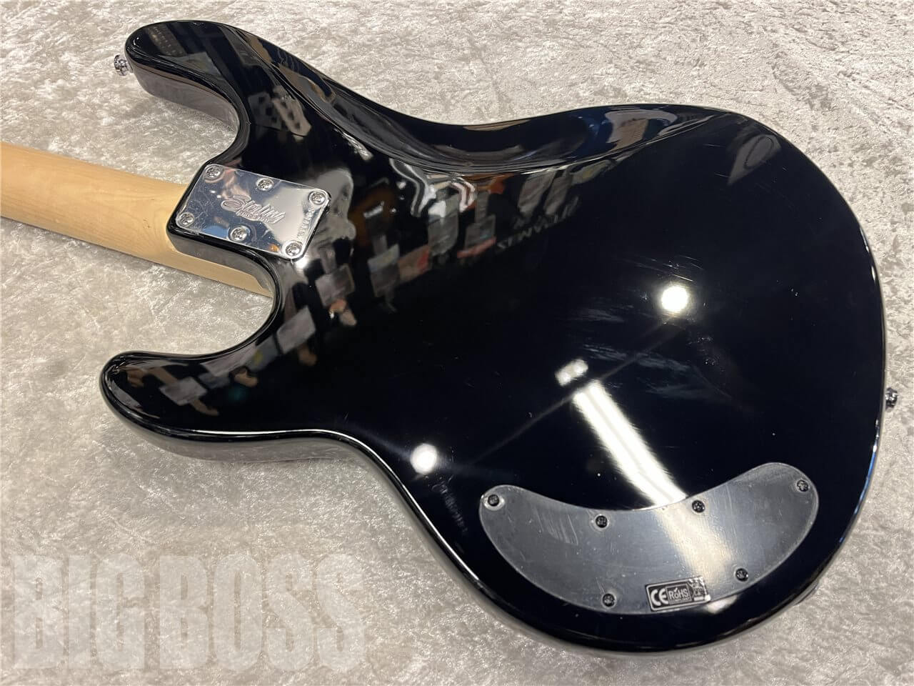 【即納可能】Sterling by MUSIC MAN（スターリンバイミュージックマン）Intro Series Ray2（Black）　名古屋店