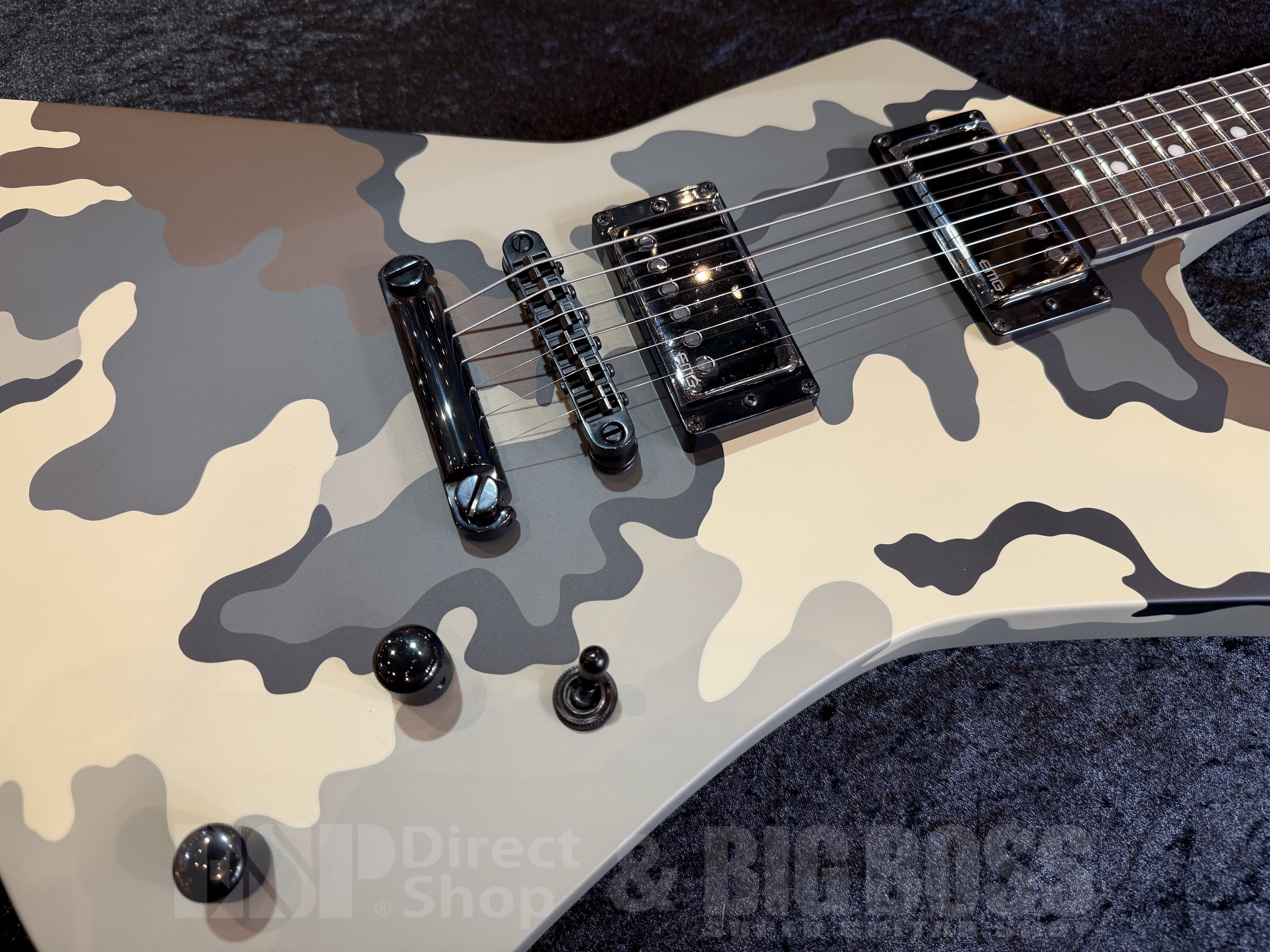 【即納可能/中古品】LTD (エルティーディー) SNAKEBYTE CAMO 【KUIU Camo Satin】 福岡店