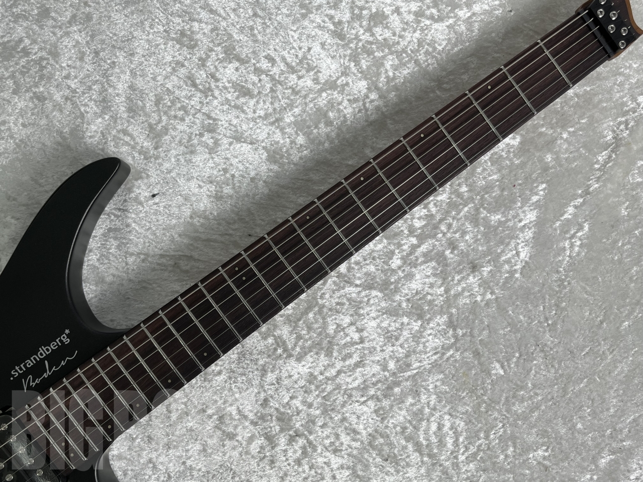 【即納可能】strandberg (ストランドバーグ) Boden Essential 6 (Black Granite) お茶の水駅前店(東京)