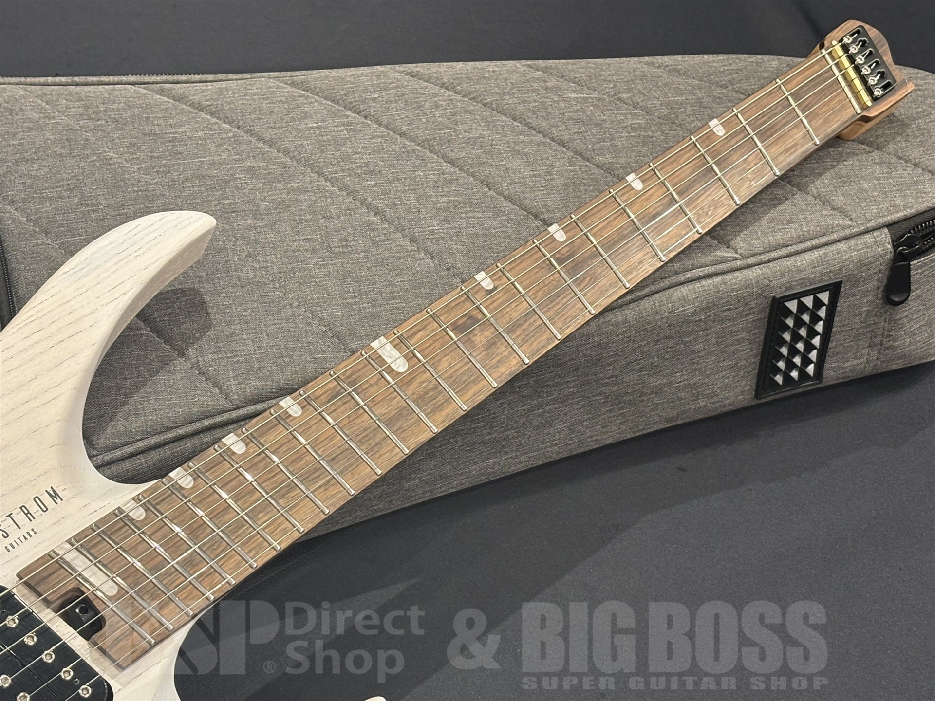 【即納可能】VIKSTROM GUITARS VSMH-260 / Trans White　京都店