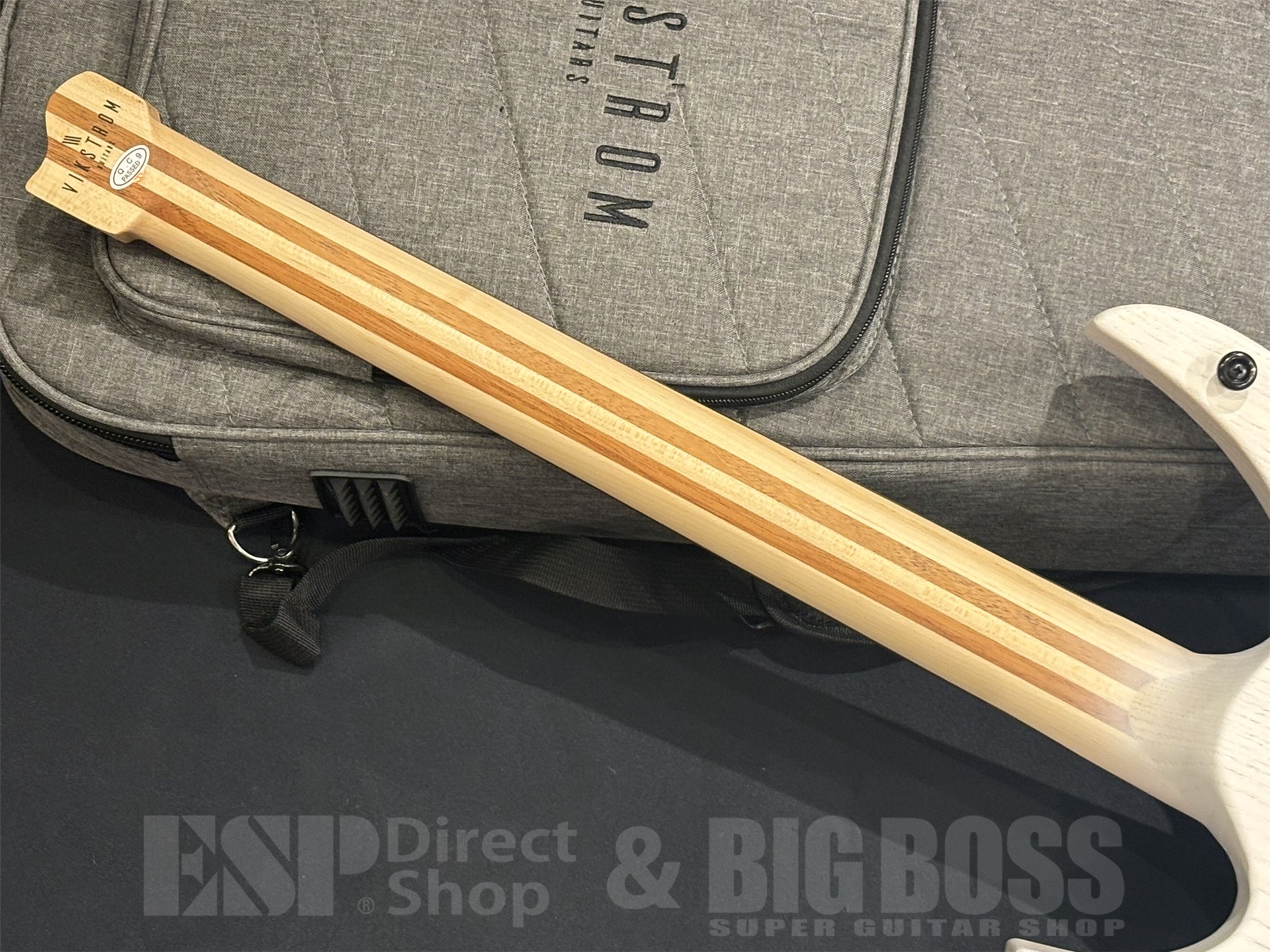 【即納可能】VIKSTROM GUITARS VSMH-260 / Trans White　京都店