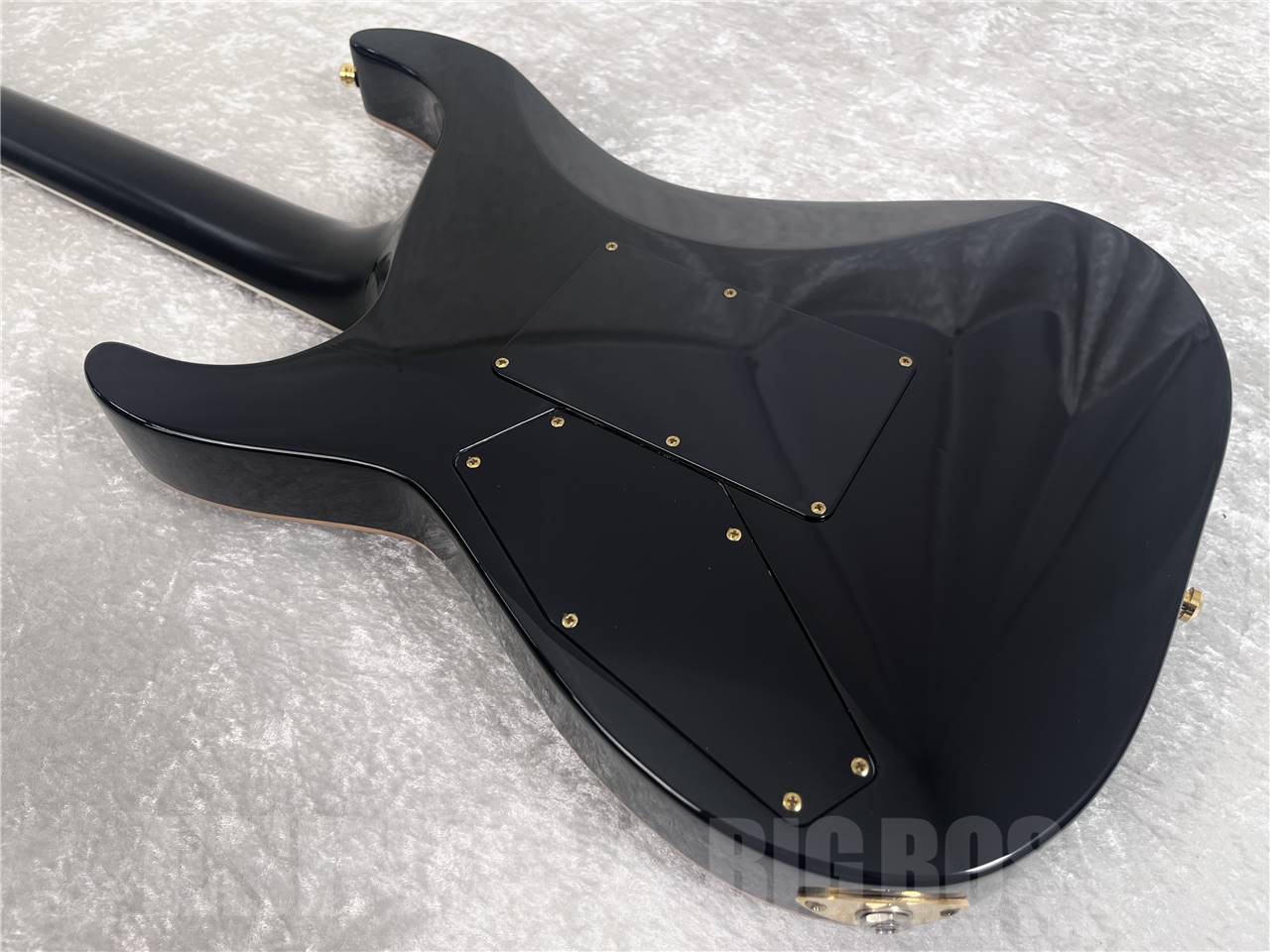 【即納可能】E-II(イーツー) M-II QM / Black Natural Burst お茶の水駅前店・別館