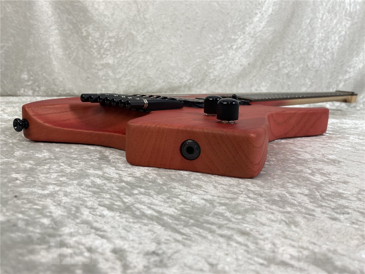 【即納可能】VIKSTROM GUITARS(ヴィクストロムギターズ) VSMH-270 (Trans Pink) お茶の水駅前店(東京)