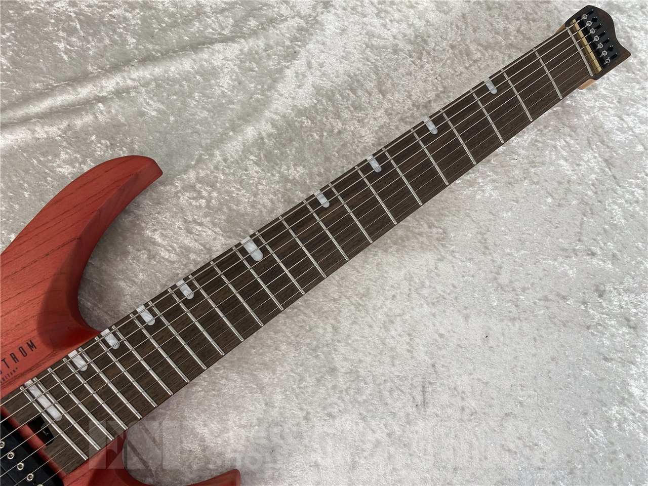 【即納可能】VIKSTROM GUITARS(ヴィクストロムギターズ) VSMH-270 (Trans Pink) お茶の水駅前店(東京)