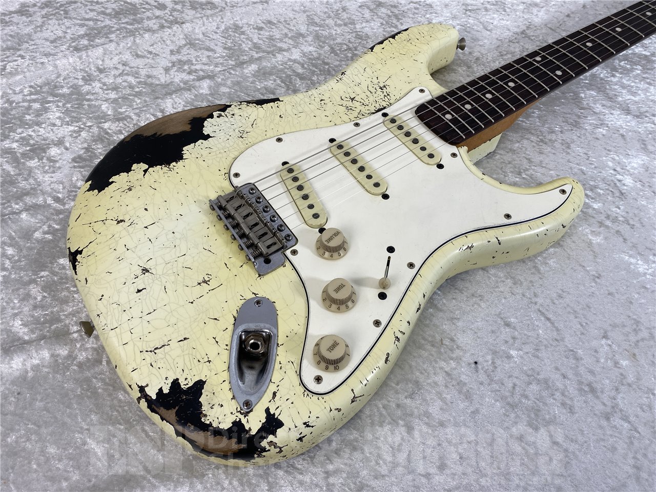 【即納可能】Navigator(ナビゲーター) N-ST-ALR-SE (Distressed Black over White) お茶の水駅前店(東京)