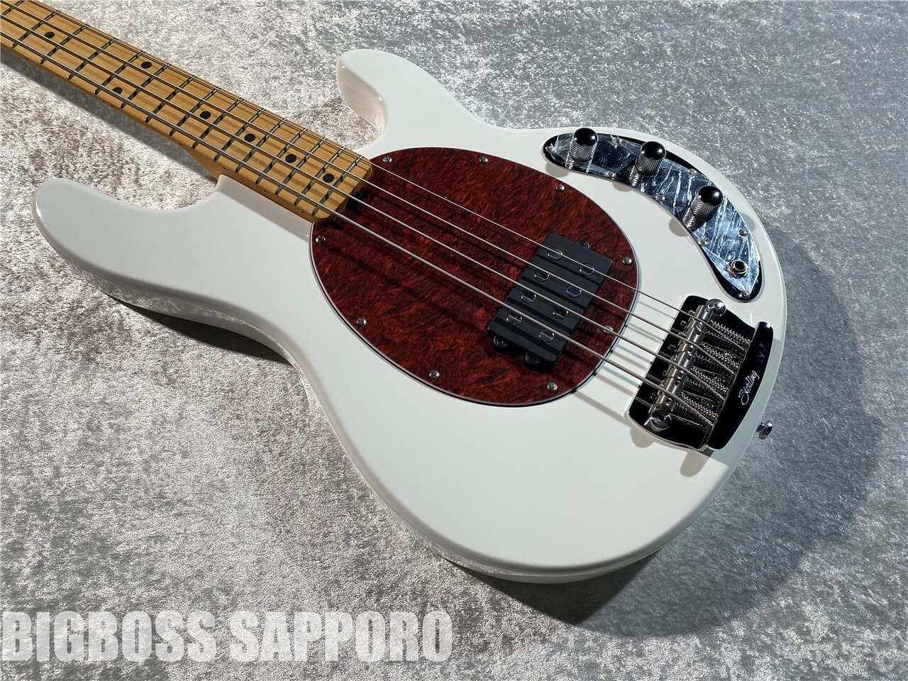 【即納可能】Sterling by MUSIC MAN(スターリンバイミュージックマン) STINGRAY CLASSIC RAY24CA(Olympic White) 札幌店