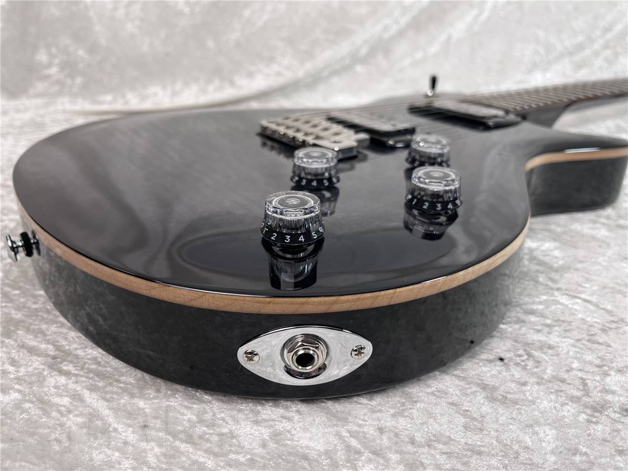 【即納可能】Paul Reed Smith(PRS/ポールリードスミス) SE Mark Tremonti / Charcoal Burst (2025年製) お茶の水駅前店・別館