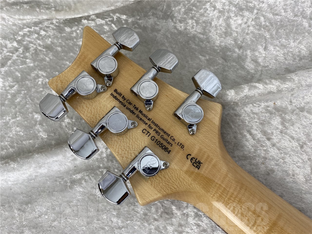 【即納可能】Paul Reed Smith(PRS/ポールリードスミス) SE Custom 24(Blue Fade)#G105064 (2025年製) お茶の水駅前店(東京)