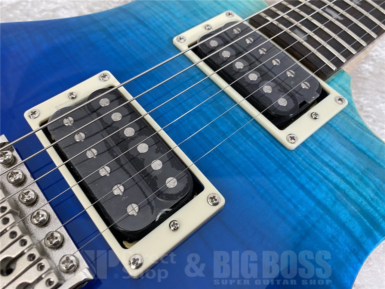 【即納可能】Paul Reed Smith(PRS/ポールリードスミス) SE Custom 24(Blue Fade)#G105064 (2025年製) お茶の水駅前店(東京)