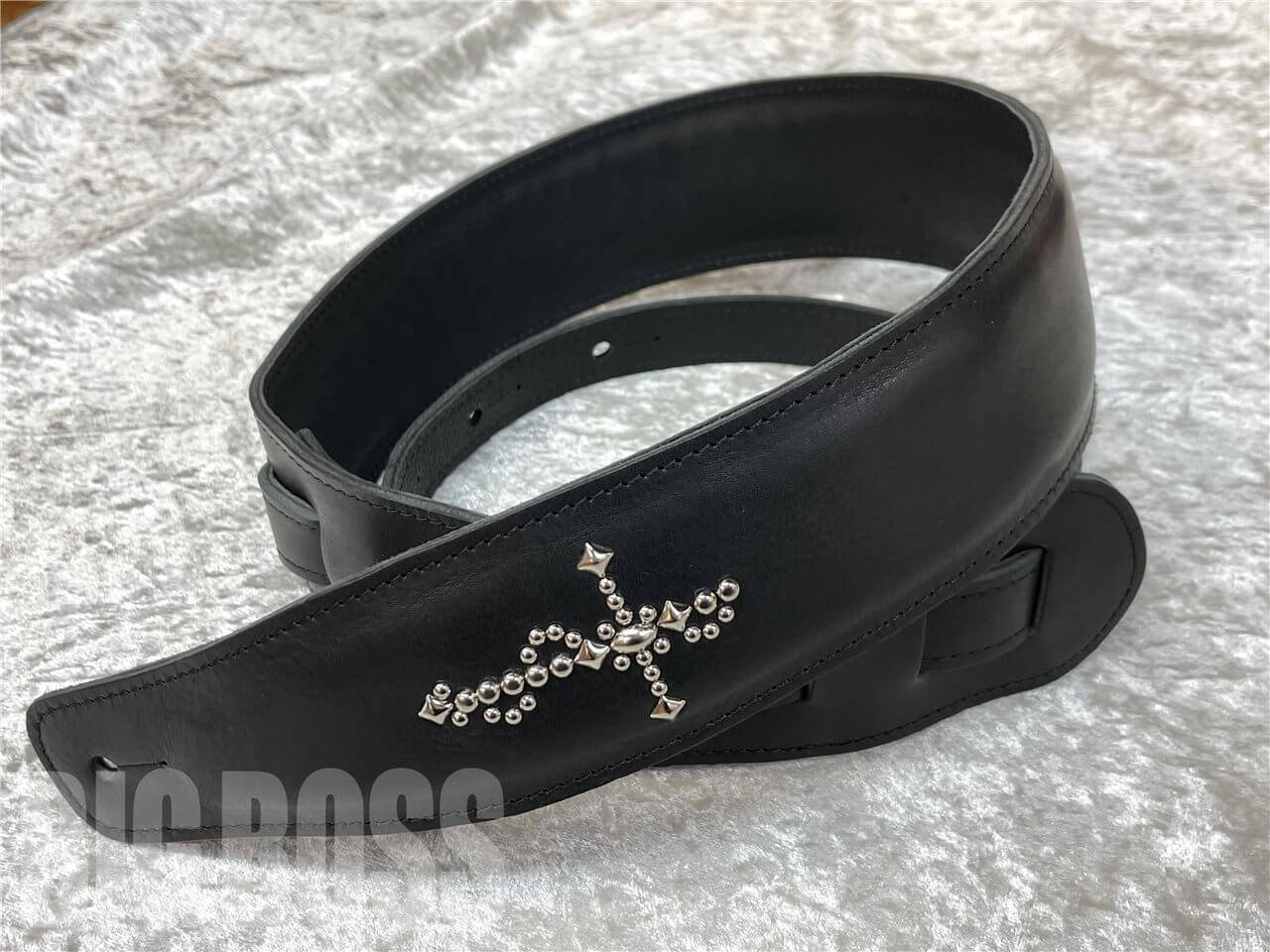 【即納可能】Grande uomo（グランデウオモ）Studs Strap【Redemption】　名古屋店