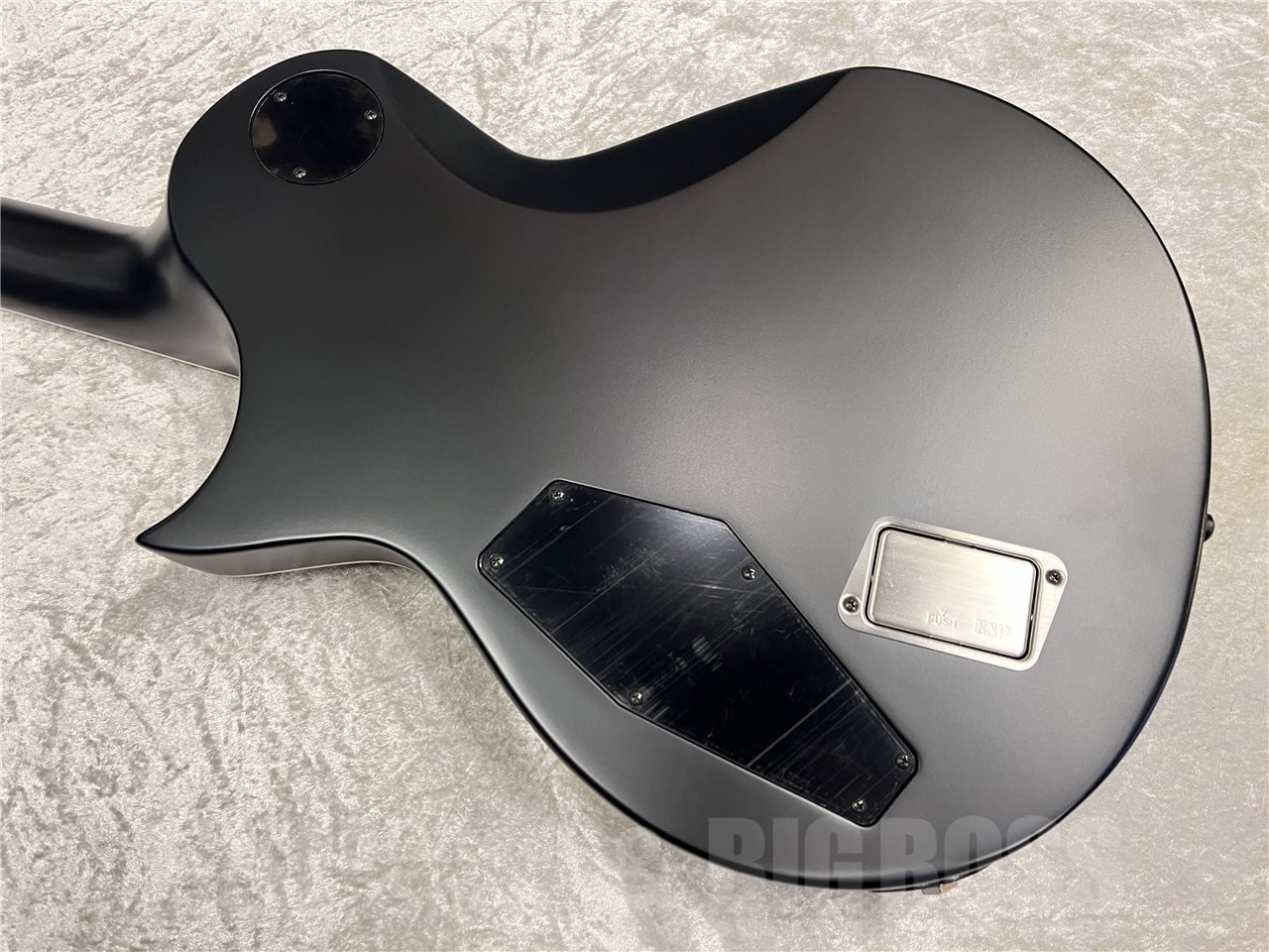【即納可能】E-II（イーツー）EC EMG（Black Satin）　名古屋店