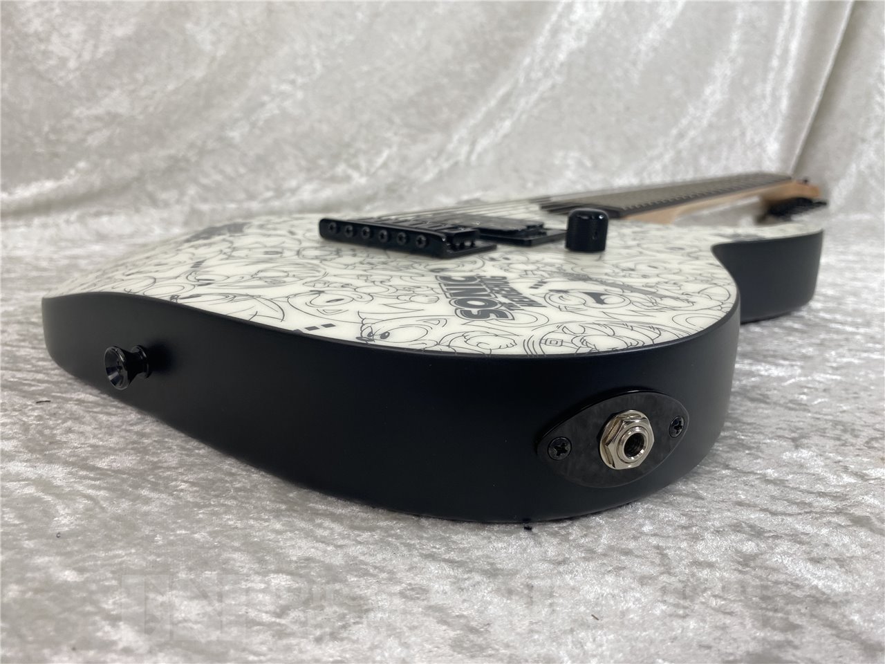 【即納可能】ESP×SONIC(イーエスピーxソニック) SONIC THE HEDGEHOG GUITAR III -Classic Sonic Edition- / Classic Sonic Collage Art / Black Satin お茶の水駅前店(東京)