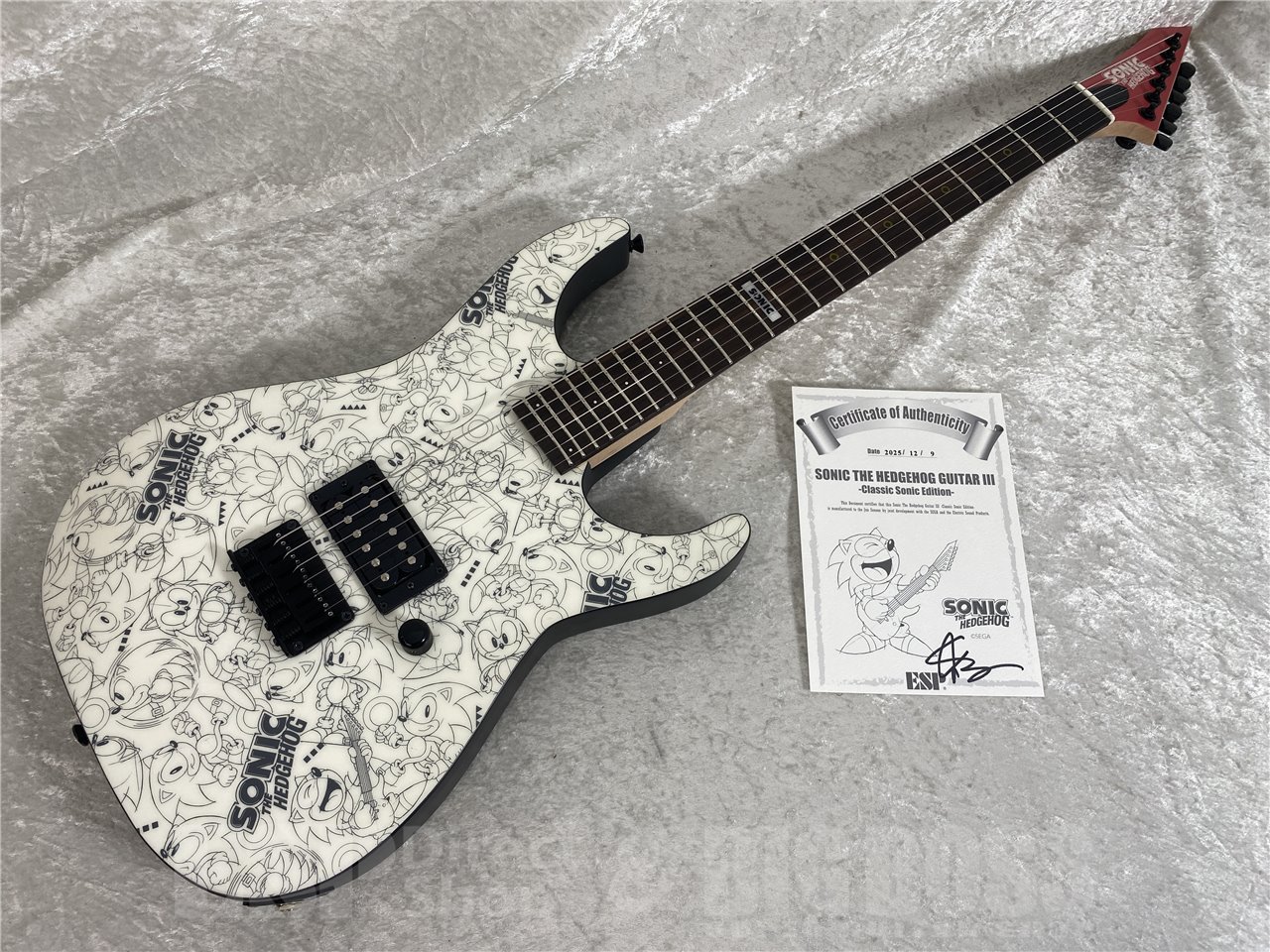 【即納可能】ESP×SONIC(イーエスピーxソニック) SONIC THE HEDGEHOG GUITAR III -Classic Sonic Edition- / Classic Sonic Collage Art / Black Satin お茶の水駅前店(東京)
