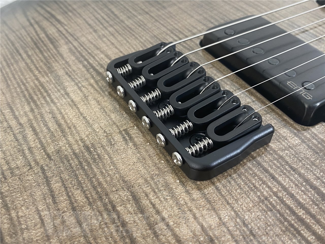 【即納可能】ESP(イーエスピー) M-II CTM NT/FM (Charcoal Burst w/White Pearl Black) お茶の水駅前店(東京) - 5