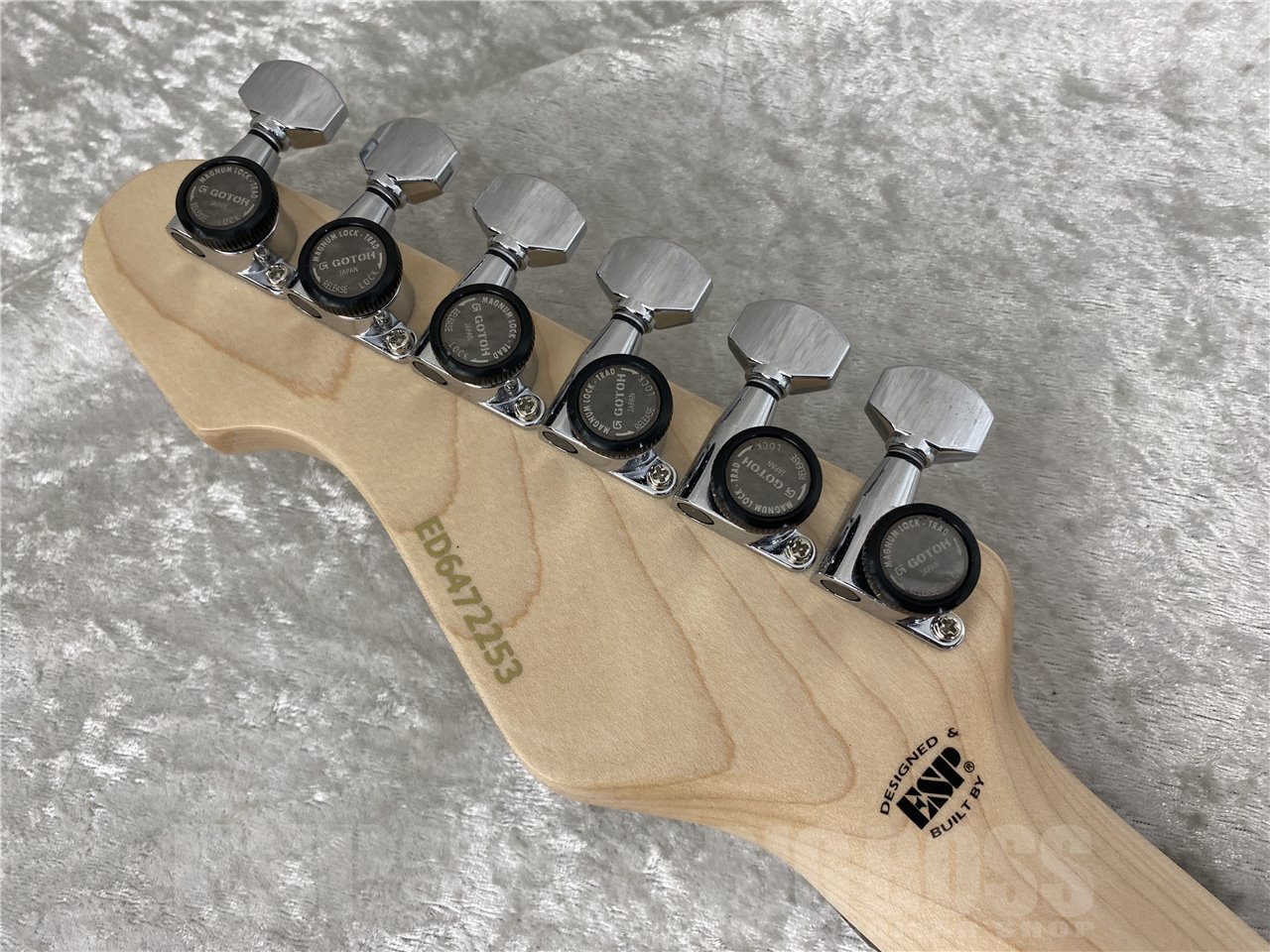 【即納可能】EDWARDS(エドワーズ)E-SNAPPER-AL/R (Off white) お茶の水駅前店(東京)