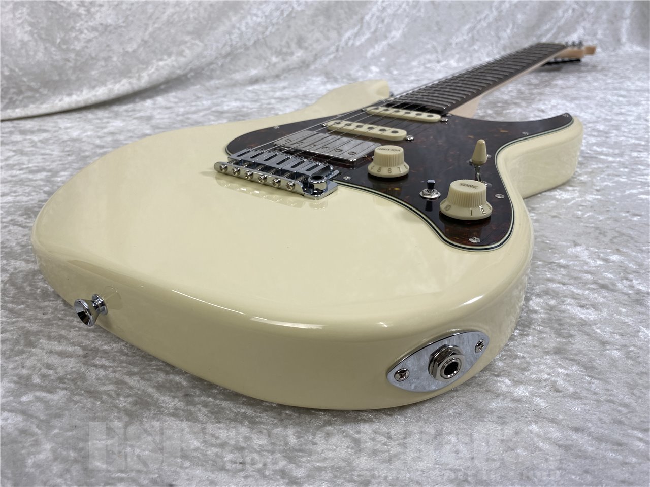 【即納可能】EDWARDS(エドワーズ)E-SNAPPER-AL/R (Off white) お茶の水駅前店(東京)