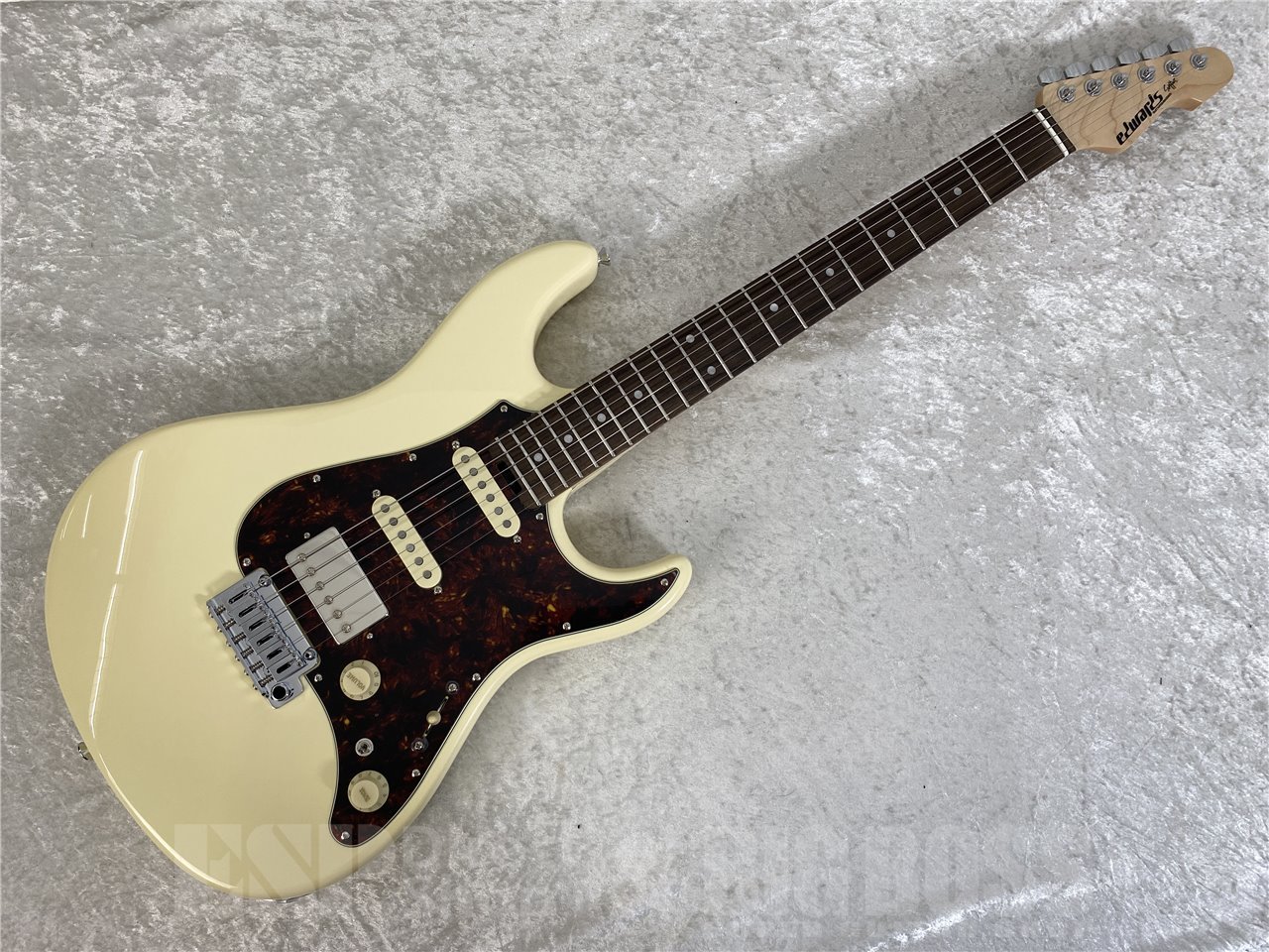 【即納可能】EDWARDS(エドワーズ)E-SNAPPER-AL/R (Off white) お茶の水駅前店(東京)