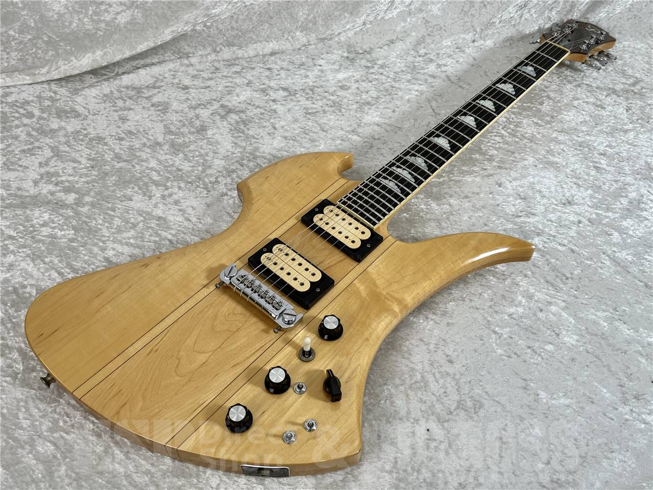 【即納可能/中古品】Aria Pro II ( アリアプロII ) MK-1600 エレキギター  お茶の水駅前店・別館