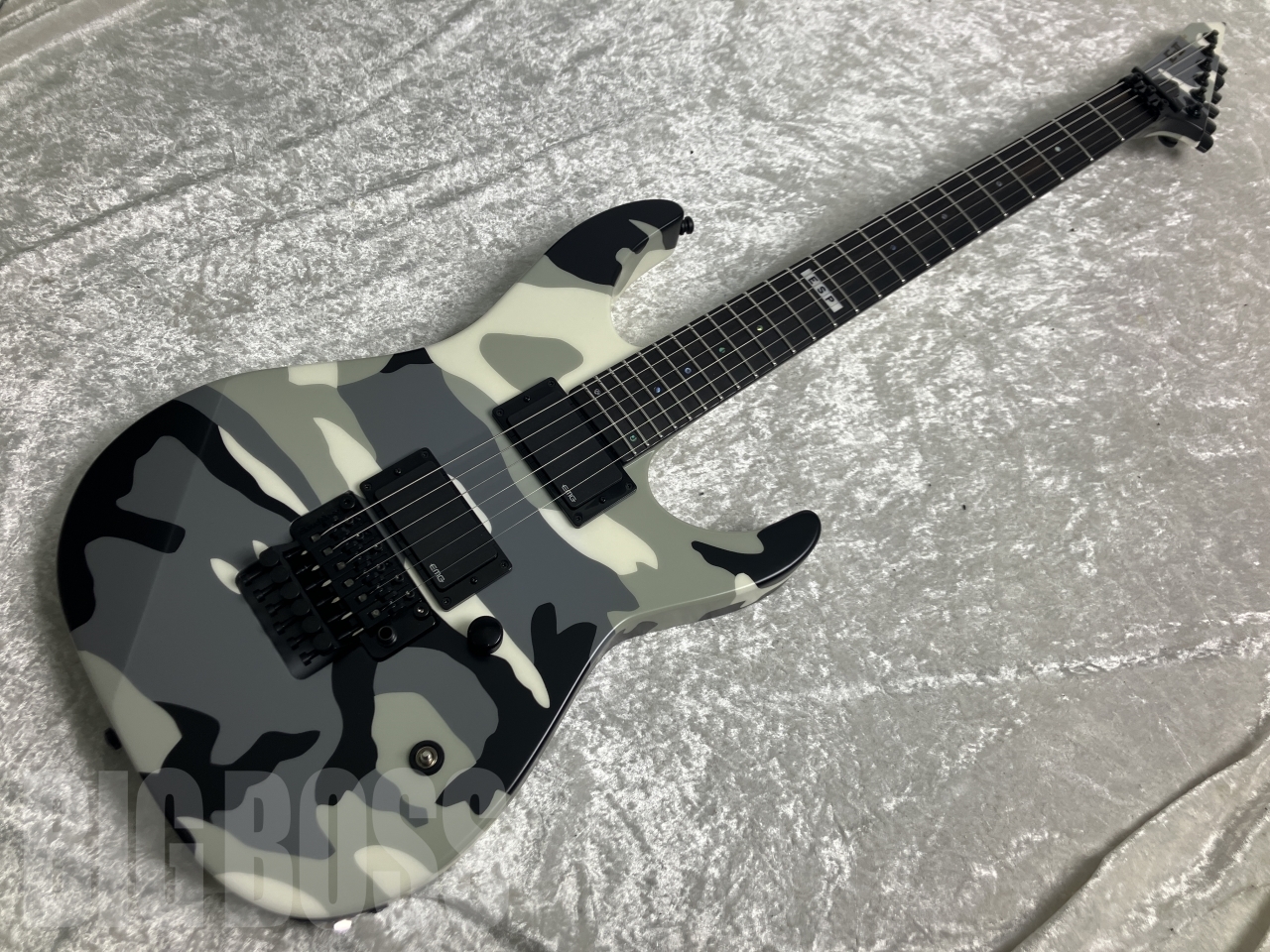 【即納可能】E-II(イーツー) M-II Neck Thru / Urban Camo お茶の水駅前店(東京)