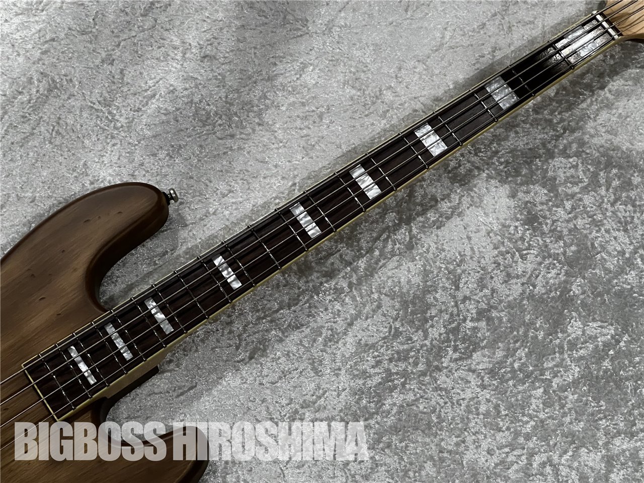 【即納可能】Markbass MAK-B/JP4/VG-R (White Battered finish) 広島店