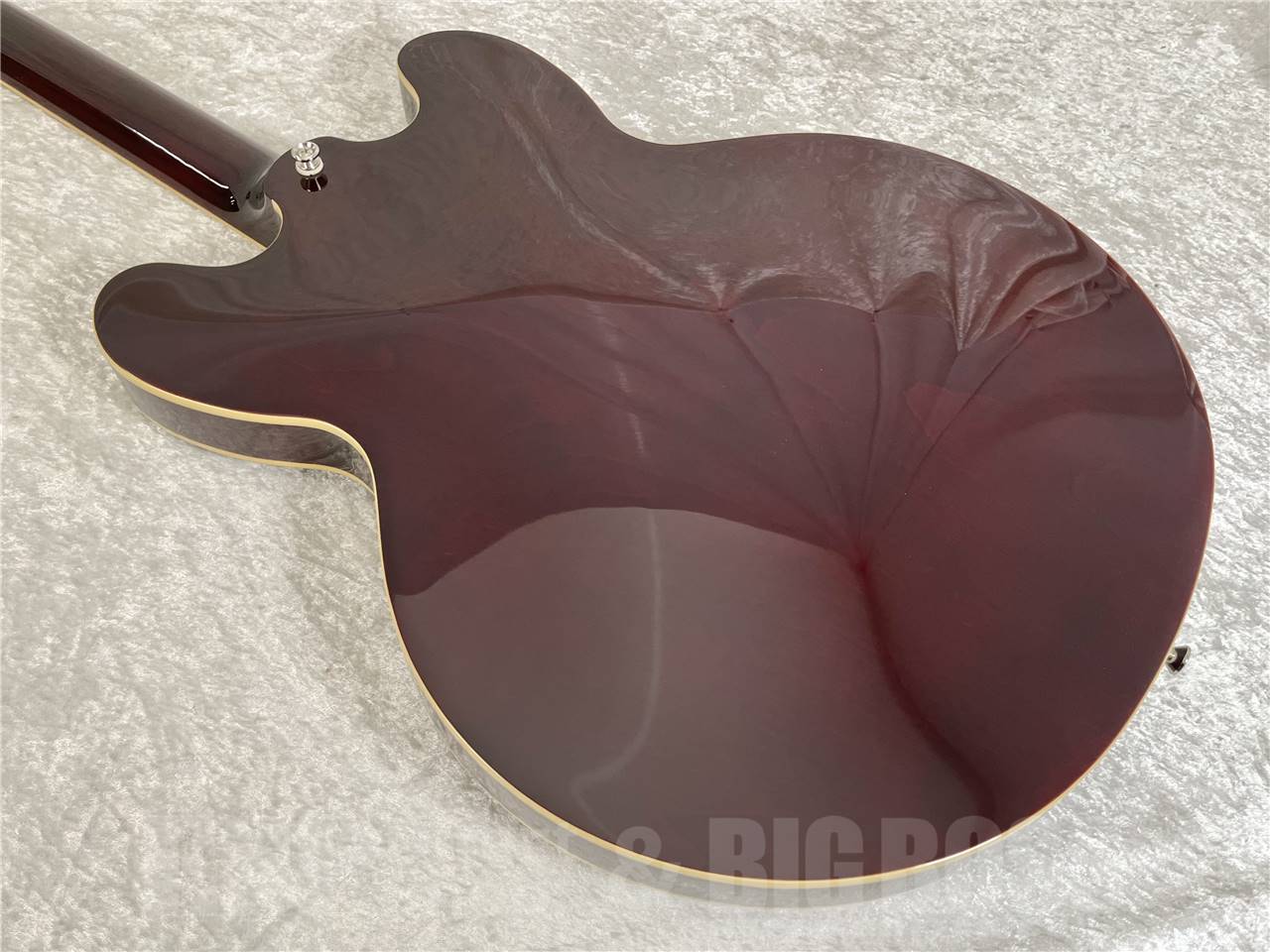 【即納可能】Epiphone ( エピフォン ) Noel Gallagher Riviera/Dark Wine Red  (セミアコースティックギター) お茶の水駅前店・別館