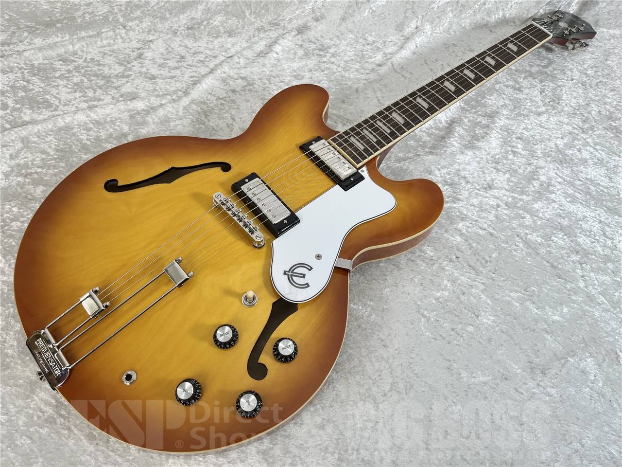 【即納可能】Epiphone ( エピフォン ) Riviera/ Royal Tan  (セミアコースティックギター) お茶の水駅前店・別館