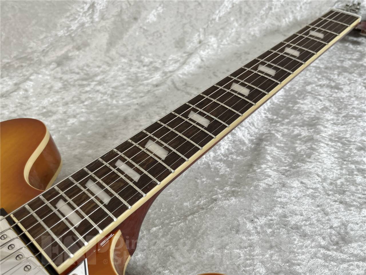 【即納可能】Epiphone ( エピフォン ) Riviera/ Royal Tan  (セミアコースティックギター) お茶の水駅前店・別館