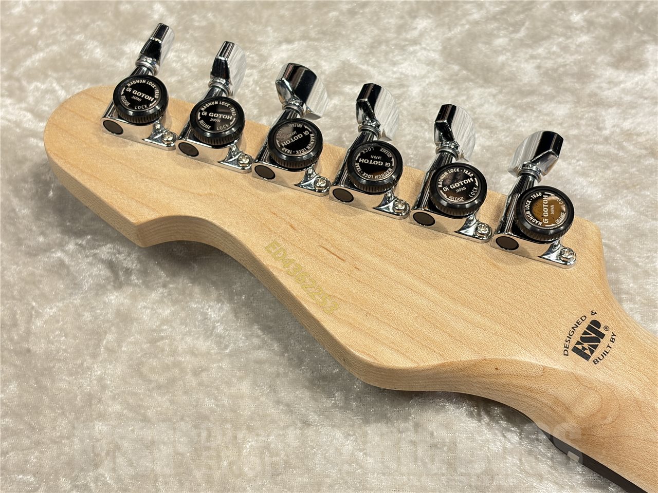 【即納可能】EDWARDS（エドワーズ）E-SNAPPER-AL/R（Supreme Blue）　名古屋店