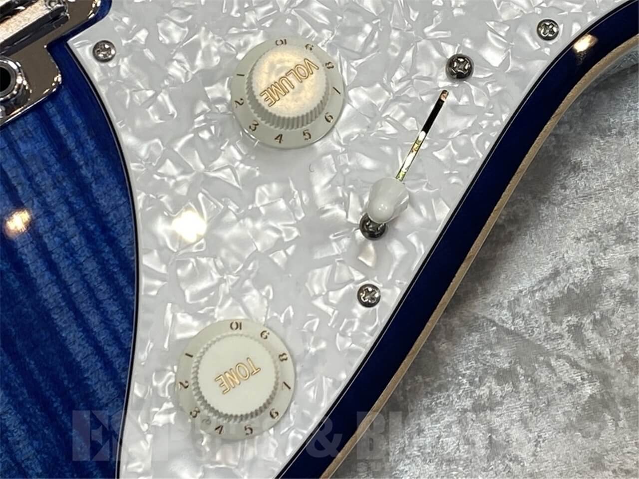 【即納可能】Suhr Standard Plus MH / Aqua Blue Burst/ Pau Ferro GWS