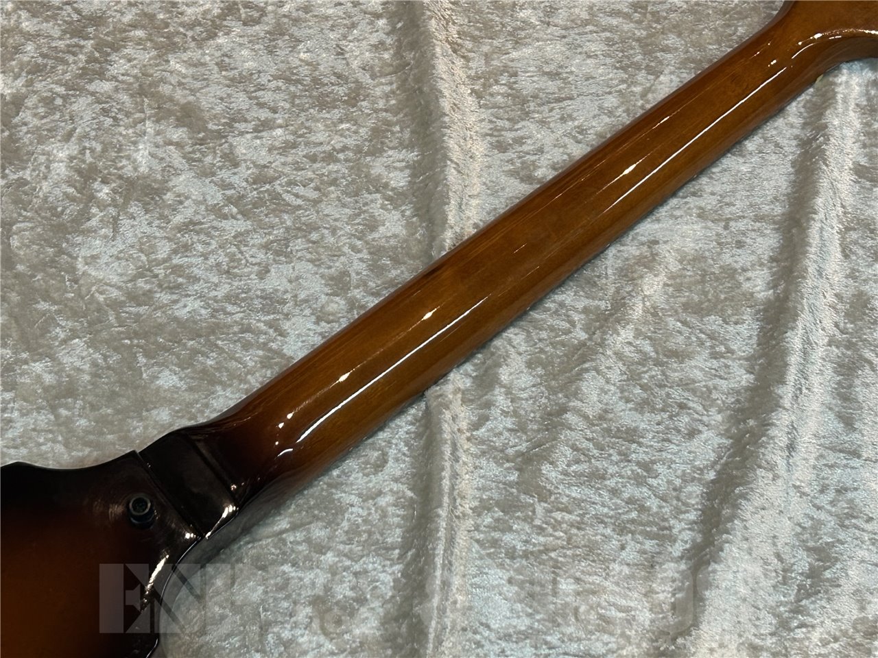 【中古品/即納可能】 Gibson (ギブソン) Custom Shop Historic Collection 1967 Flying V w/Maestro Vibrola (Tobacco Sunburst) 広島店