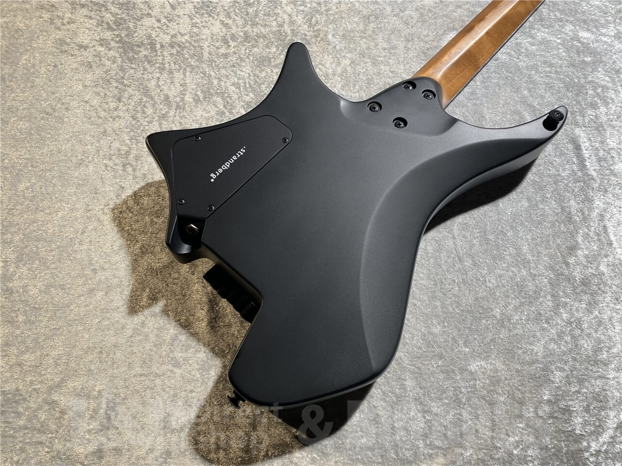 【即納可能】strandberg(ストランドバーグ) Boden Essential 6 (Black Granite) 札幌店