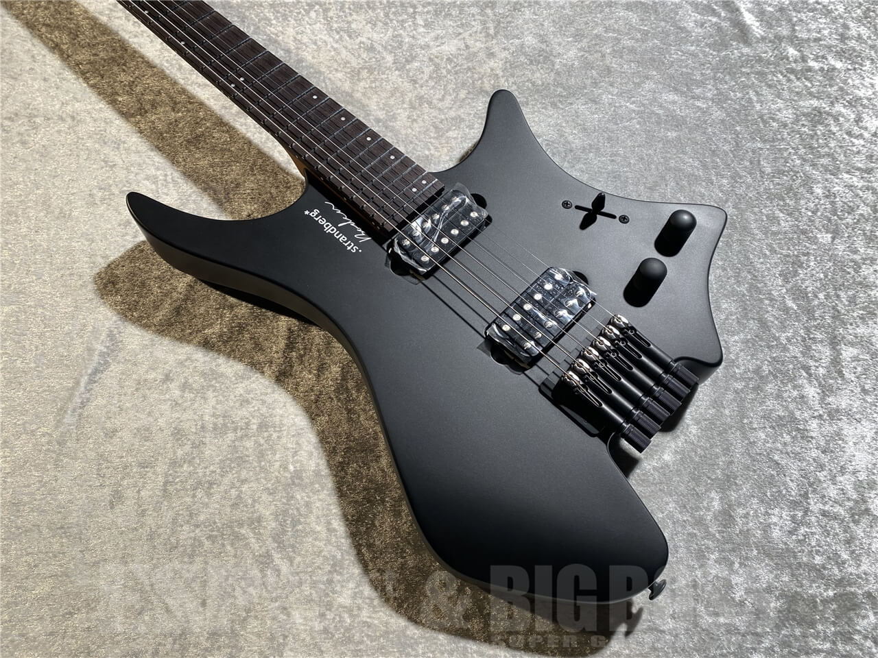 【即納可能】strandberg(ストランドバーグ) Boden Essential 6 (Black Granite) 札幌店