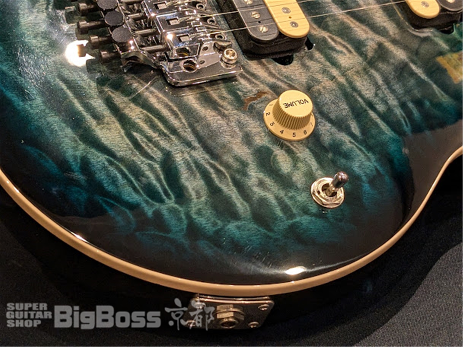 【即納可能】MUSIC MAN (ミュージックマン) Axis Yucatan Blue Quilt 京都店【新春初売りお年玉セール対象商品】